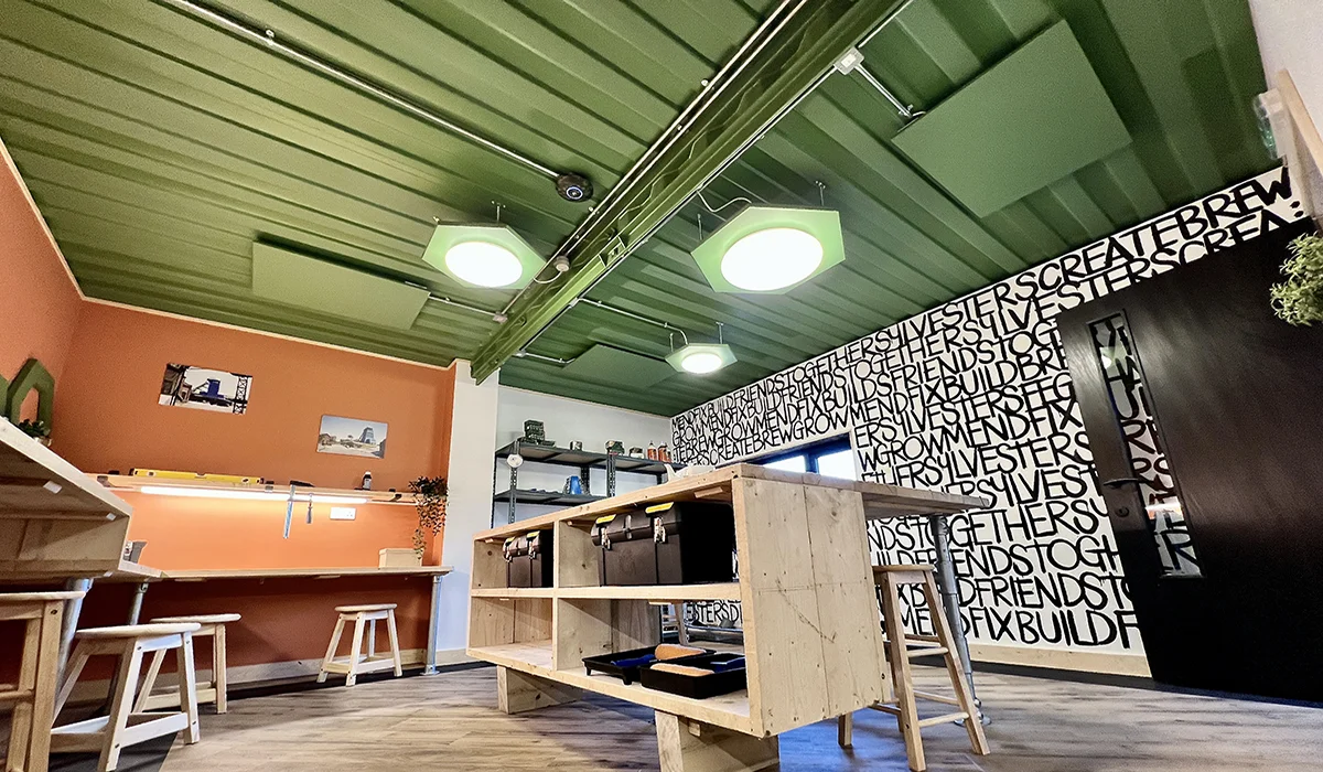 Wählen Sie XLS - Weißes rahmenloses Infrarot-Heizpaneel wie auf 'DIY SOS' abgebildet