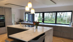 Select XLS - Weißes rahmenloses Infrarot-Heizpaneel für die Küche