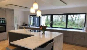 Select XLS - Weißes rahmenloses Infrarot-Heizpaneel für die Küche