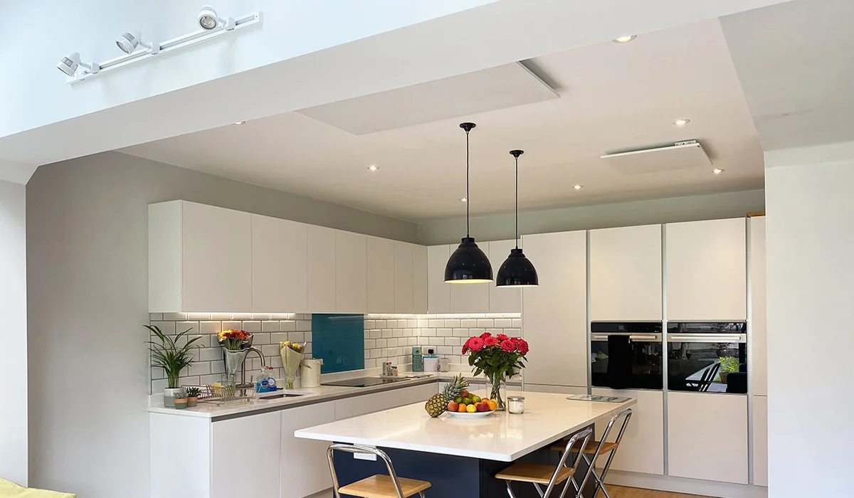 Select XLS - Weißes rahmenloses Infrarot-Heizpaneel für die Küche