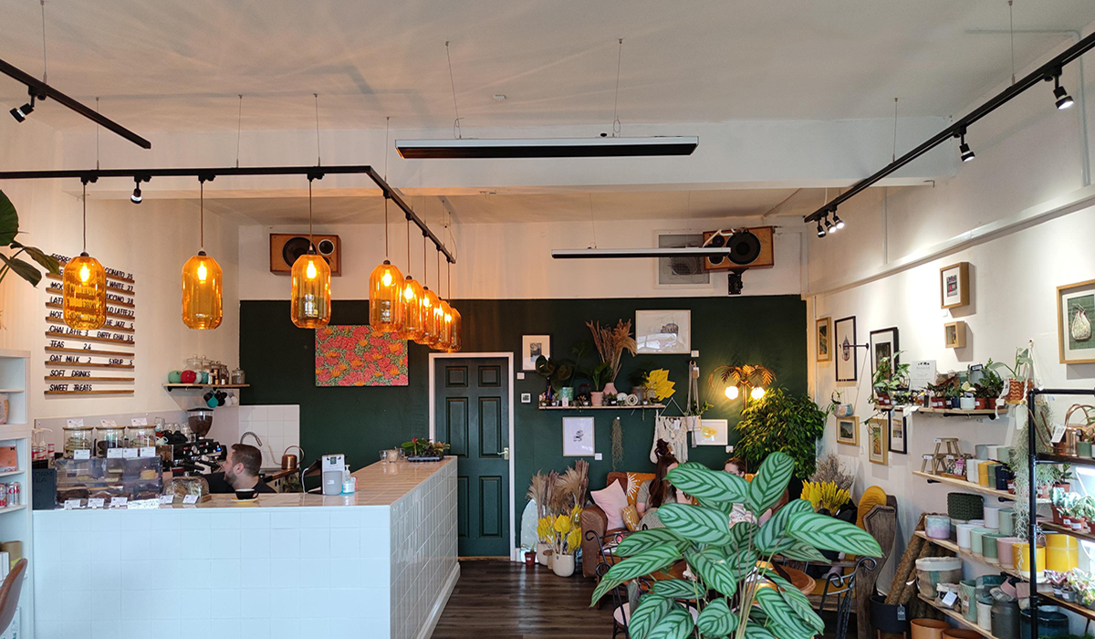 SUMMIT 2600 Watt im Kaffeehaus