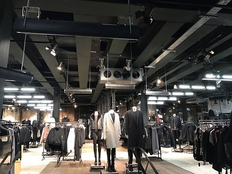 Einzelhandelsheizung von Herschel im All Saints Store