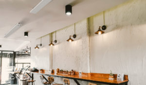 Summit weiß in einem Cafe