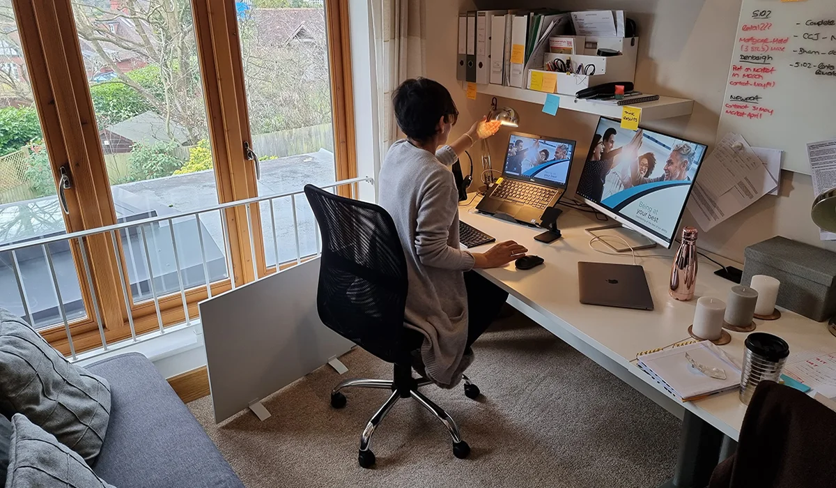 Select – Tragbare Infrarot-Panel-Heizung