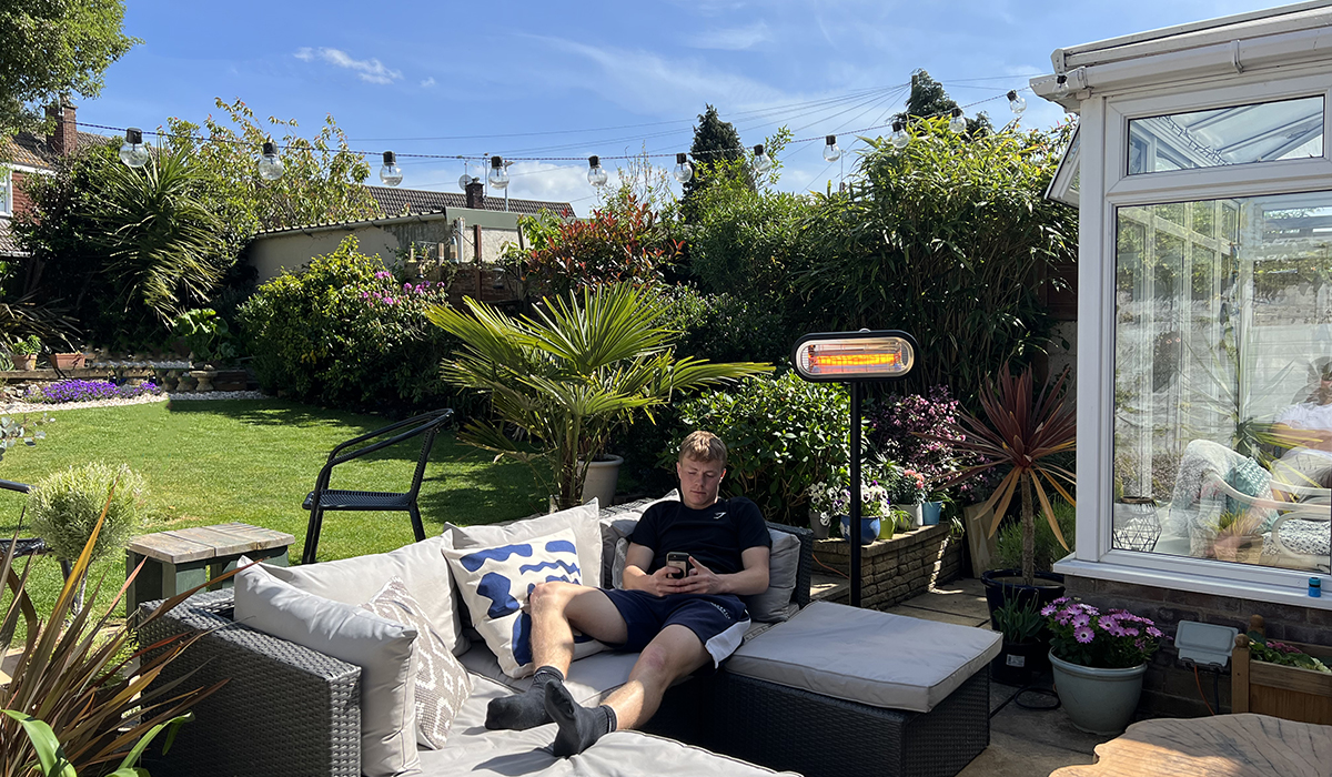 MIAMI Schwarz 2000W & Ständer