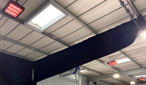 Vulcan-Heizung in großer Werkstatt bei Kubota UK