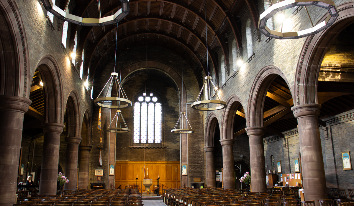 St Chads Kirche 6x halos