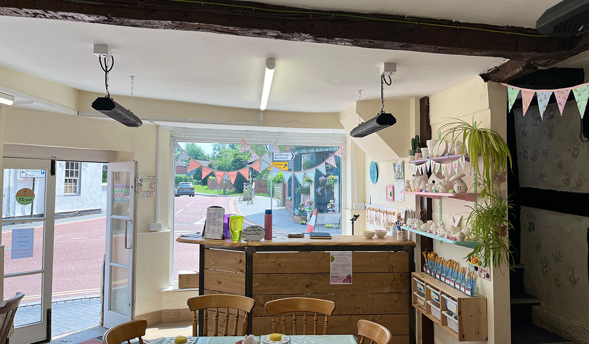 Infrarot-Heizlösung für ein denkmalgeschütztes Töpferstudio