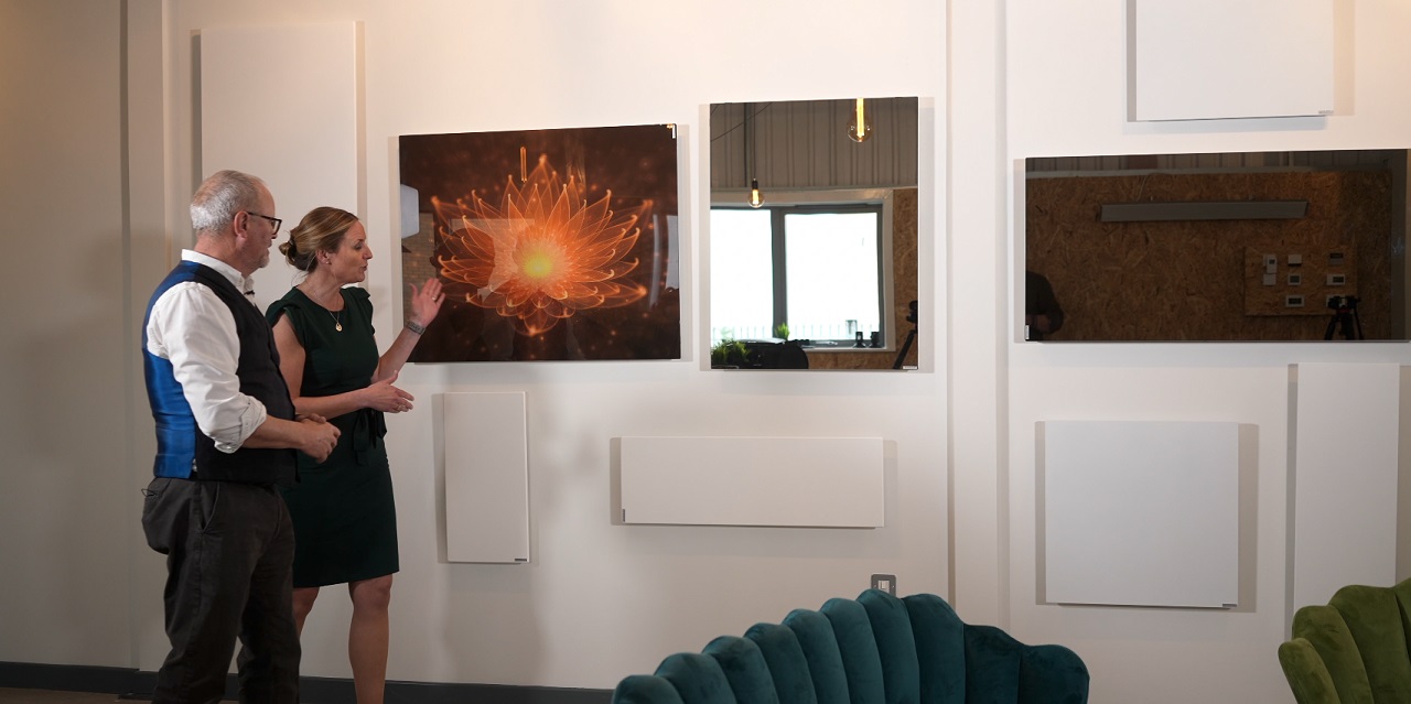 Die Vorteile von Herschel-Infrarot mit Robert Llewellyn teilen