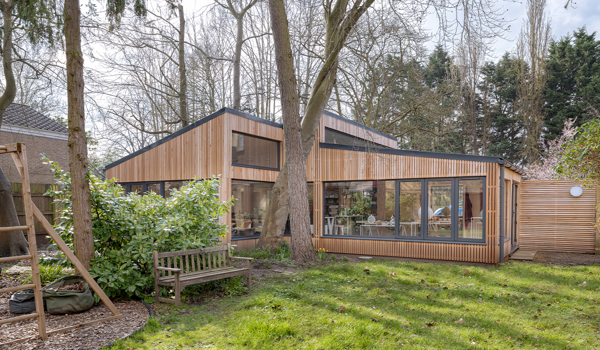 Das Okopod Ceramic Studio wird nachhaltig mit Herschel Infrared beheizt