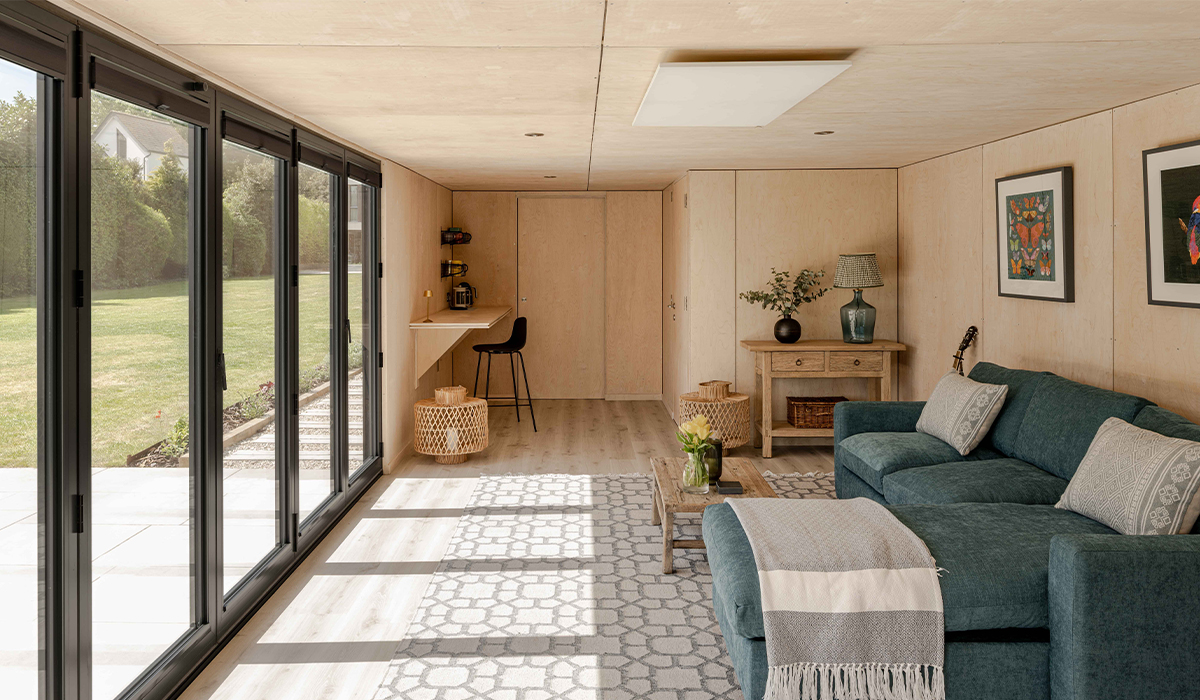 Infrarot-Heizpaneel im Poolhaus installiert