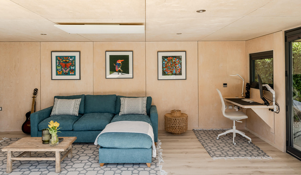 Infrarot-Heizpaneel im Poolhaus installiert